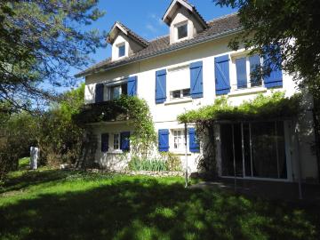 Maison Familiale avec appartement indépendant 221m² Saint Pierre Lafeuille