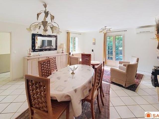 Maison familiale avec garage et belle parcelle