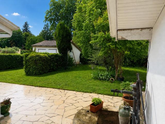 Maison familiale avec garage et combles aménageables 143m² Villeneuve sur Lot