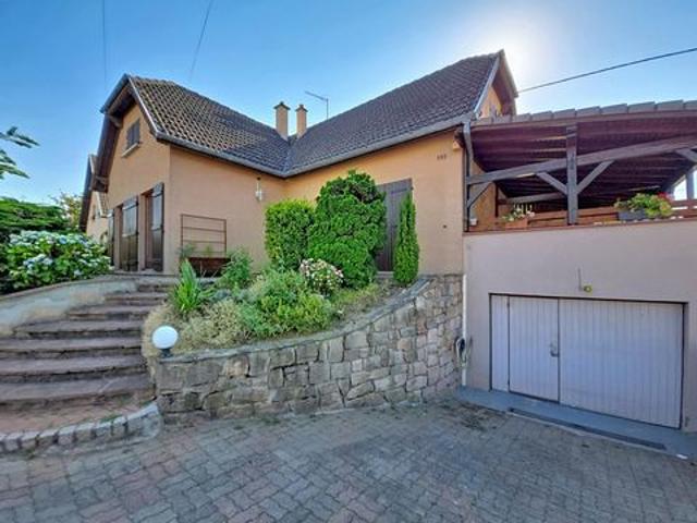 Maison familiale avec grand garage