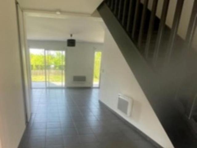 MAISON FAMILIALE AVEC GRAND JARDIN RARE À LA LOCATION ! Libre au 19 Septembre 4 Pièces à Louer Bouliac 6 allée Sylvestre