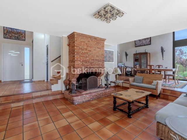 Maison familiale avec grand jardin