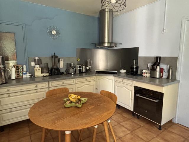 Maison familiale avec grand terrain de 5300 m2 LAMBESC