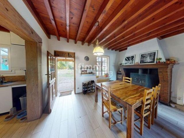 Maison familiale avec grange et vaste terrain