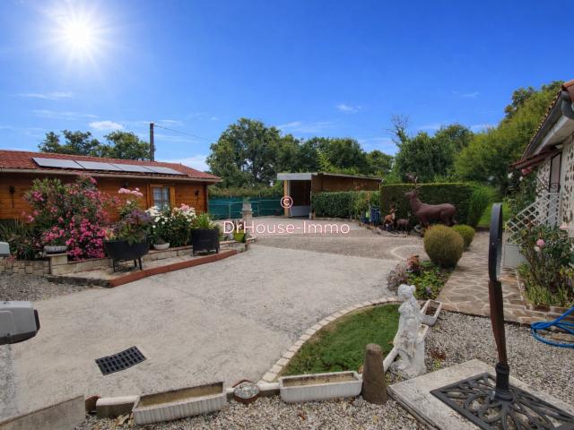 Maison familiale avec double garage terrain clos