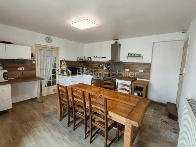 Maison familiale avec dépendance et fort potentiel