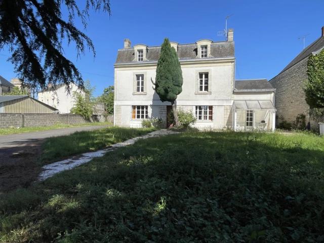 Maison familiale avec dépendances 127 m²
