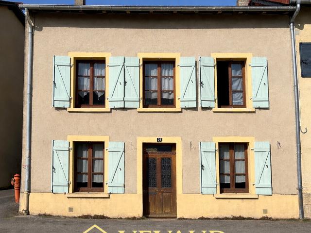 Maison familiale avec fort potentiel 124 m2 4 chambres combles aménageables de plus de 70 m2