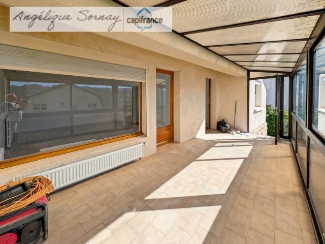 Maison familiale avec fort potentiel – 175 m² habitables – à Lons le Saunier