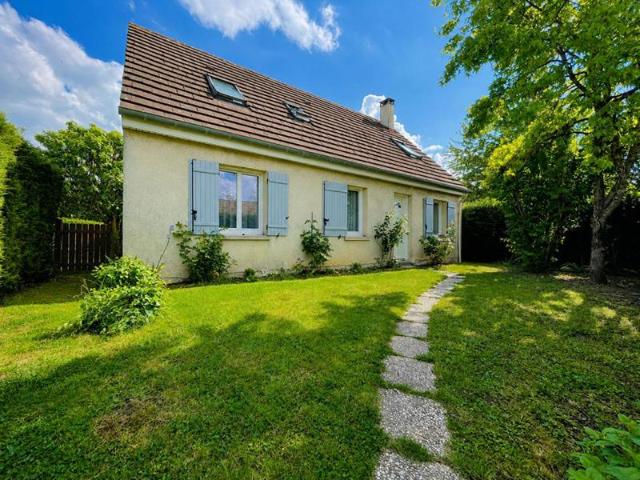 Maison familiale avec jardin arboré Calme & confort à Neuilly en Thelle
