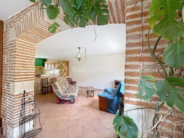 Maison familiale avec jardin en centre de Valence d’Agen – 4 chambres