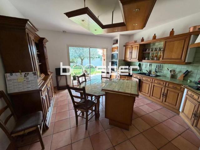 Maison Familiale avec jardin piscine et parking Toulouse nord