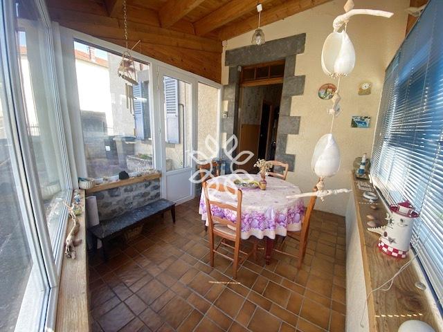 Maison familiale avec sous sol complet et jardin