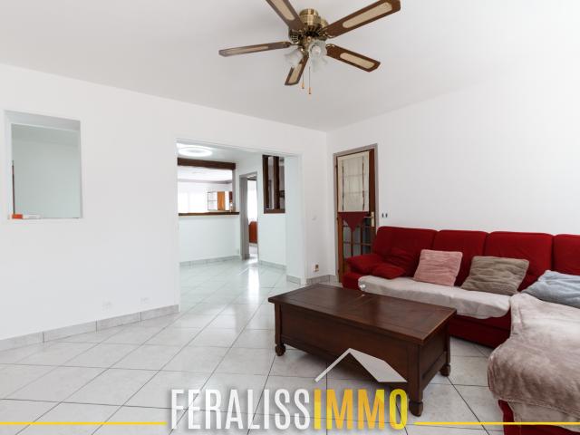 Maison familiale avec sous sol total !