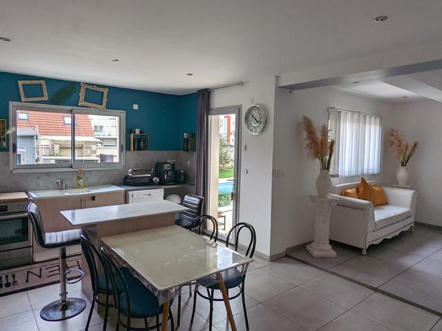 maison familiale avec piscine