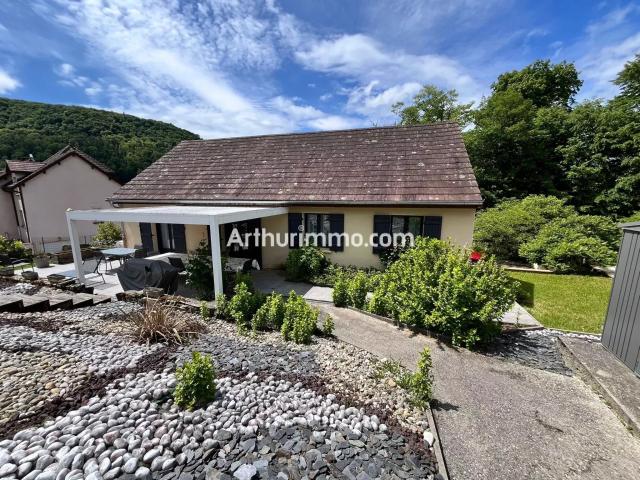 Maison Familiale Avec Piscine 116m² Conliège