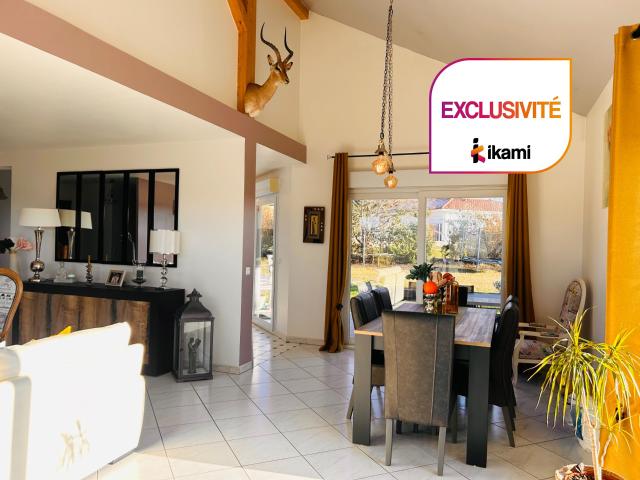 Maison familiale avec piscine et vue dégagée 133m² Chatte