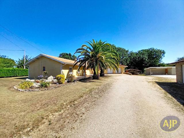 Maison familiale avec piscine sur Ordonnac Un cadre de vie privilégié !