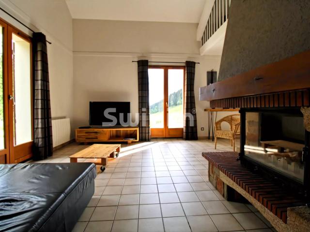 Maison familiale avec terrain de 1 500 m², fort potentiel d'. 145m² Prémanon