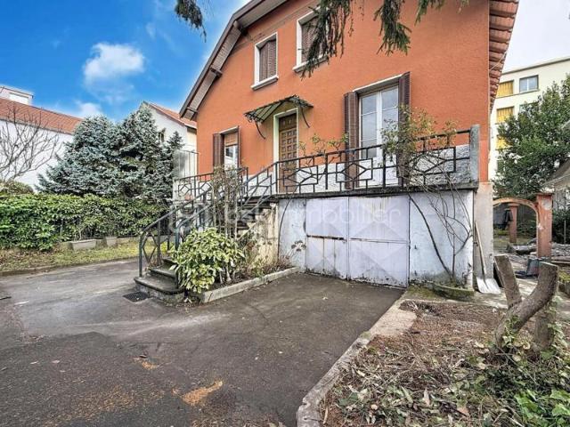 Fontaine: maison 125 m² avec jardin – À rénover selon vos envies