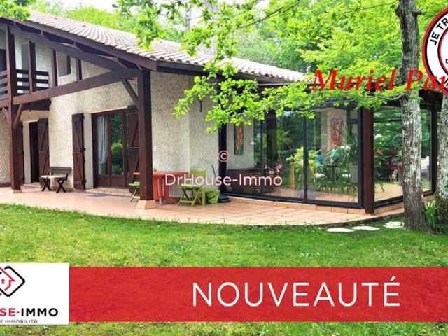 MAISON FAMILIALE SUR GRAND TERRAIN AVEC GARAGE, ABRI DE VOITURES ET VERANDA