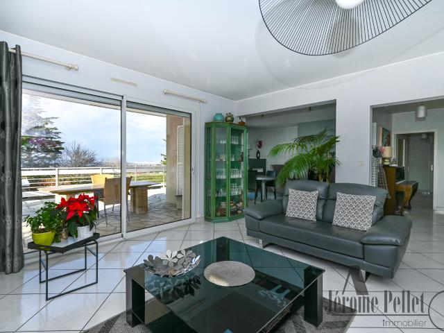 Maison familiale avec vue panoramique Environnement d’exception
