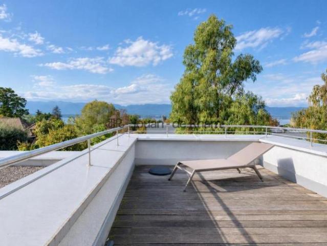Maison familiale à Anières Vue lac et beaux espaces extérieurs