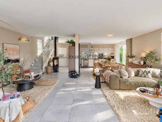 Maison familiale à Anières / Vue lac et beaux espaces extérieurs