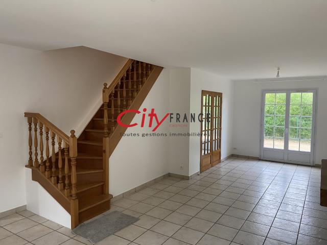 Maison familiale a louer avec 4 chambres Orgeval