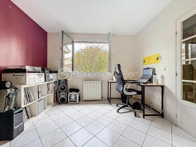 Maison familiale à Montesson avec jardin, 4 chambres, au calme