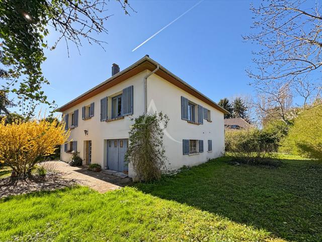 Maison familiale à Villeconin avec sous sol total dans un secteur calme