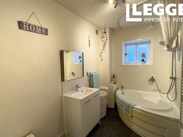 Maison familiale charmante et spacieuse au cœur du village