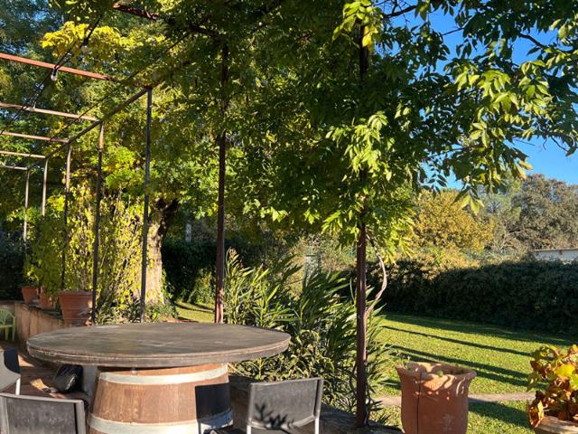 Maison familiale de campagne avec maisonnette