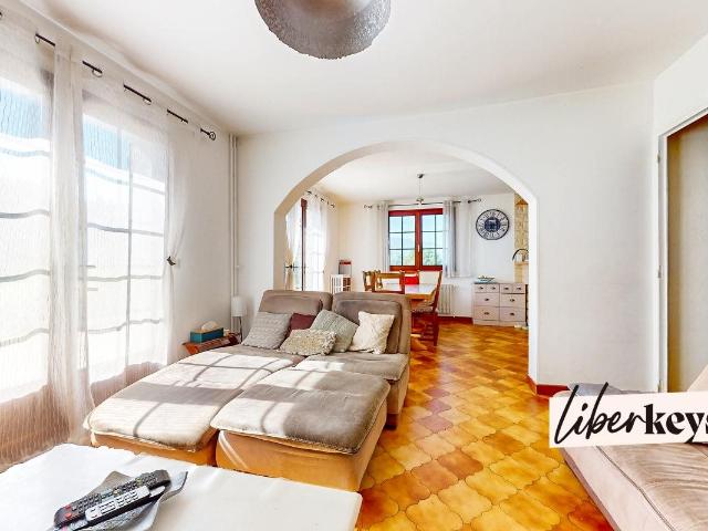 Maison familiale de caractère – 145 m² habitables – 5 chambr. 145m² L'Albenc