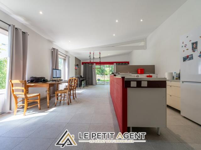 Maison Familiale de Plain Pied avec Jardin 125m² Le Bouscat