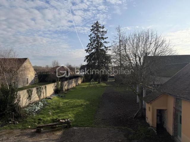 Maison familiale de plus de 200 m² – Fort potentiel – Bazoches lès Bray