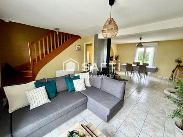 Maison familiale de type 6 5 chambres avec jardin clos