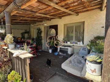 Maison familiale de type T5 avec jardin et garage