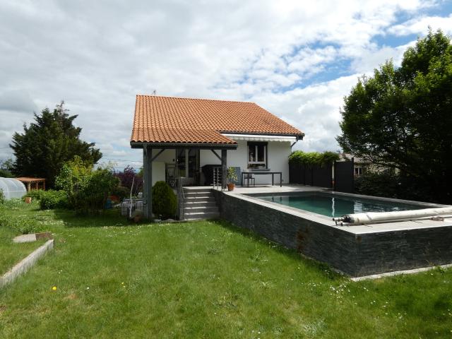 Maison familiale de 160 m2 avec piscine