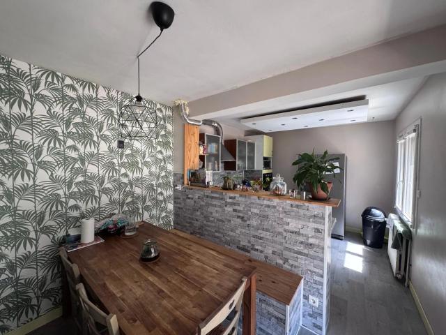 Maison familiale de 178 m² avec piscine sur 1 582 m² de terrain