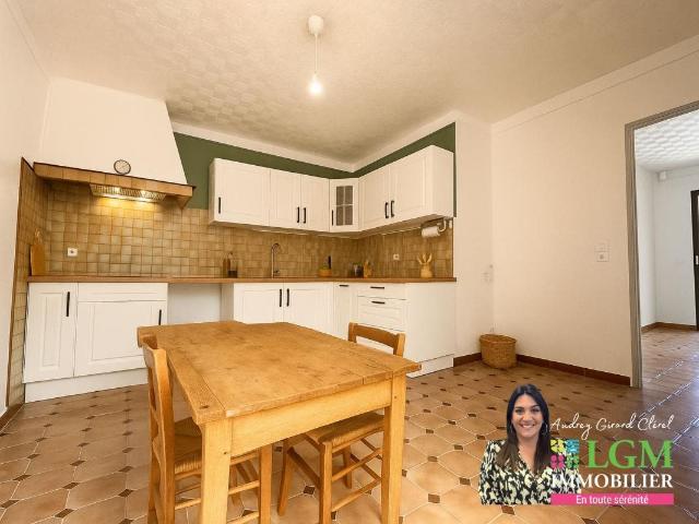 Maison familiale de 119m², 493m² de terrain piscinable, 3 ch. 119m² Saint Jean de Védas