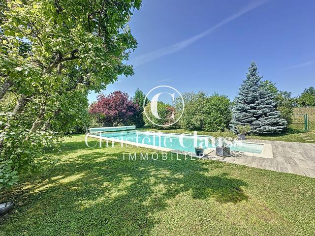 Maison familiale de 240 m2 avec piscine sur terrain arboré de 850 m2 à Salenthal