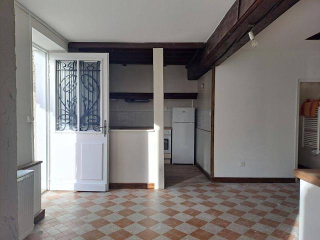 Maison familiale de 205m² à St Didier de Formans !