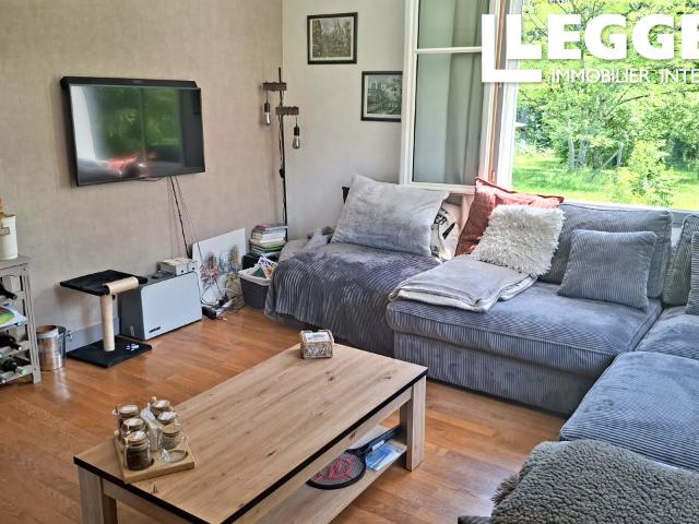 Maison familiale de 3 chambres, prête à emménager, avec piscine chauffée