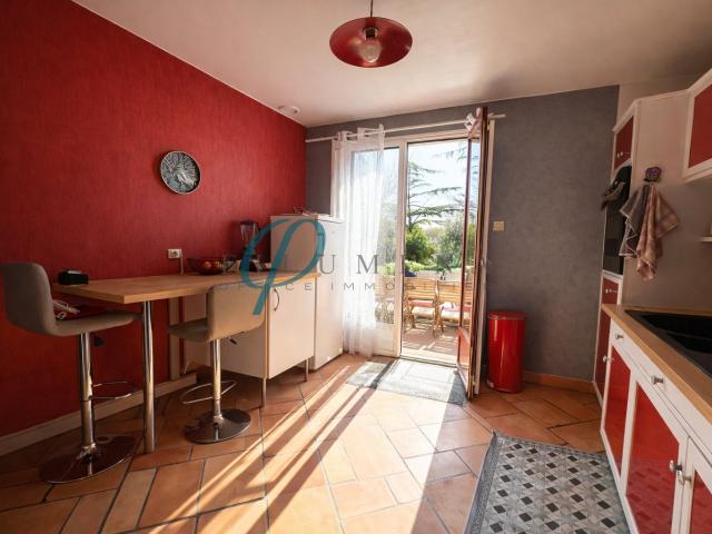 Maison familiale de 5 chambres, Cadre paisible sur parcelle de plus de 2500m2