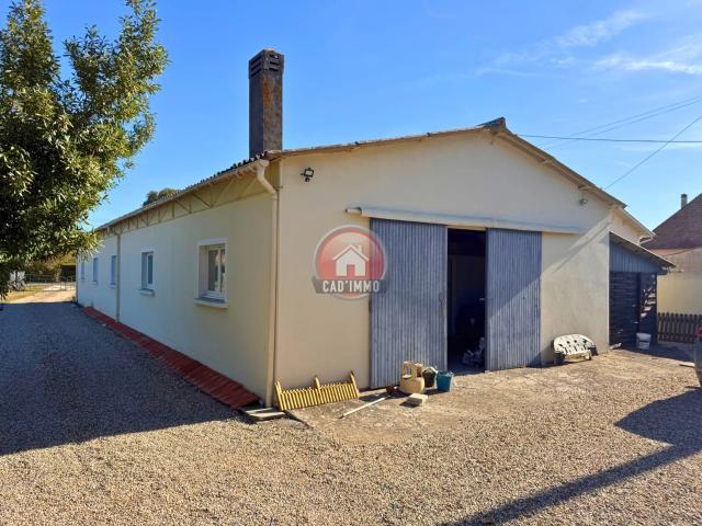 BERGERAC – MAISON 176 M² + HANGAR 183 M² – TERRAIN 3 527 M²