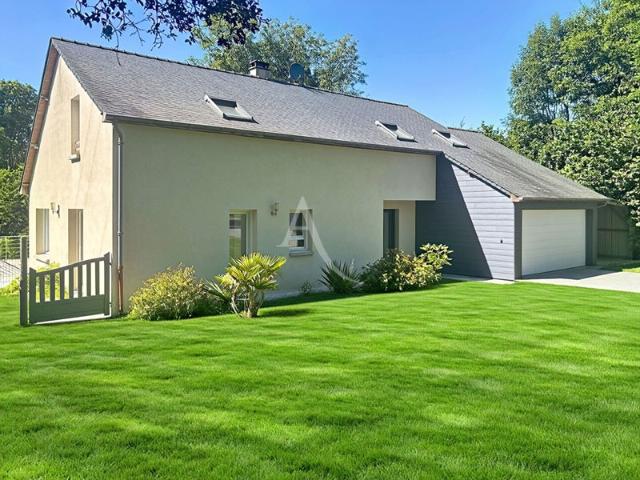 Maison familiale en campagne d'Andouillé 8 pièce s 170.30 m2