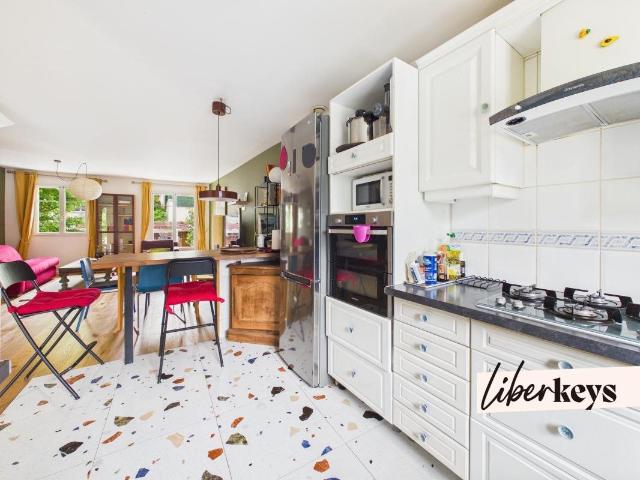 Maison familiale en très bon état, rue calme et résidentiell. 152m² Montreuil