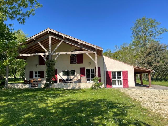 Maison familiale idéale avec piscine et terrain 215m² Fourcès