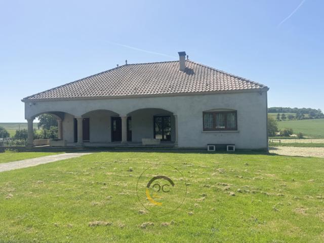 MAISON FAMILIALE individuelle 161 m2 TERRAIN 4400 m2 4